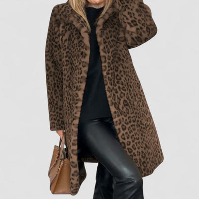Aliyah - Kuschelige Leopardenjacke